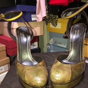 Gucci python ankle strap heels green/yellow